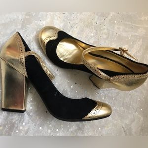 Coach Spectator Black and gold heels